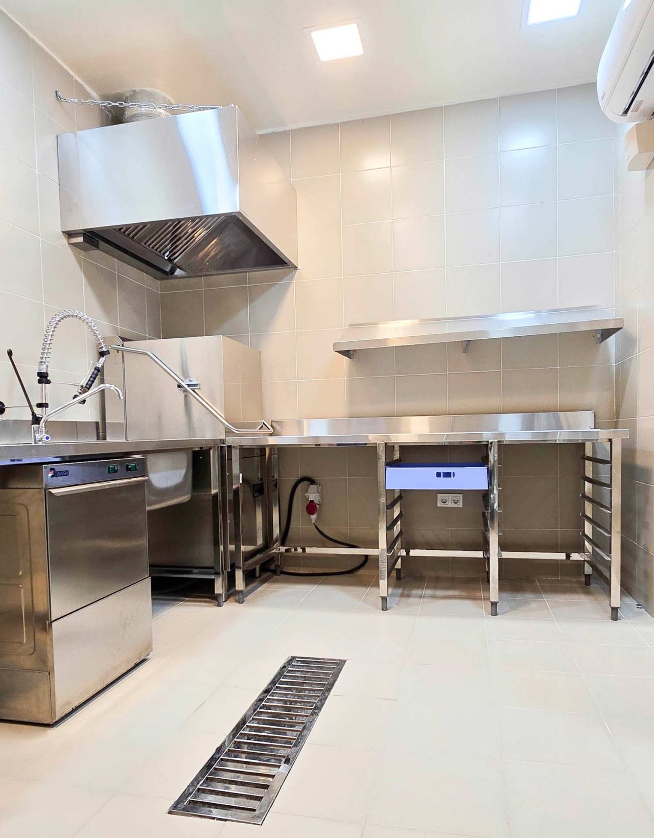 طراحی کافه رستوران ماوا