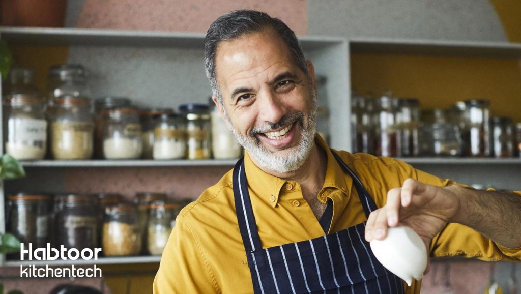 یوتام اتولِنگی